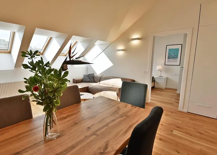 Domillion Penthouse 2bdr 2bath P364a ヴィリニュス