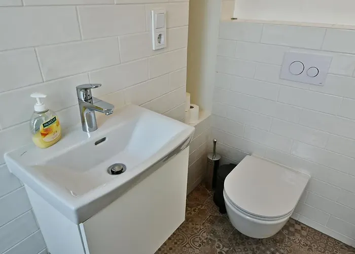 Domillion Penthouse 2bdr 2bath P364a アパート